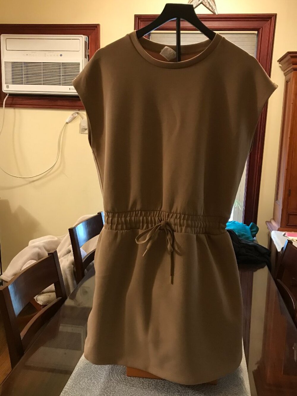 All In Motion Active Light Travel Mini Dress – Taupe/Tan (Size L) 💥